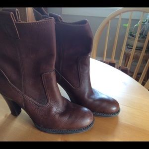 Nine & Company 3 inch heel soft brown leather boots  8.5